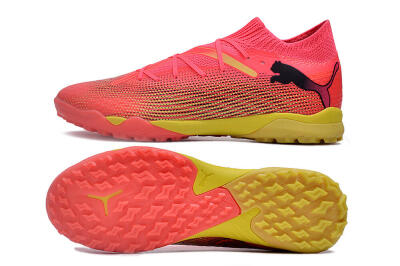 Puma Future Ultimate TF Low-Tops Football Shoes - Pink/Yellow/Black
