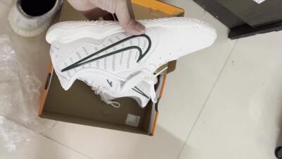 Nike Tiempo Legend 10 Academy IC Low-Tops Football Shoes - White/Green