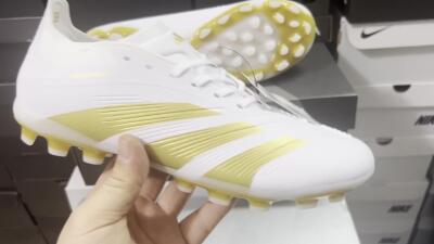 Adidas Predator Elite 24 MG Low-Tops Football Boots - White/Gold