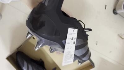 Adidas Predator 24 Elite SG Low-Tops Football Boots - Black/Silver