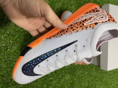 Nike Air Zoom Mercurial Vapor 16 Elite IC Low-Tops Football Shoes - White/Black/Leopard