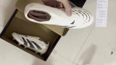 Adidas Predator Elite Laceless FG Low-Tops Football Boots - Beige/Red/Black