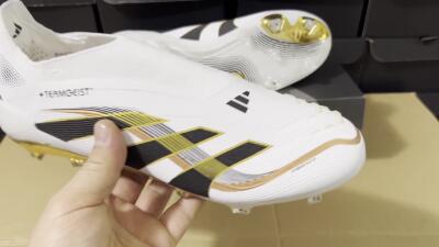Adidas Predator Laceless Elite 25 FG Low-Tops Football Boots - White/Black/Gold