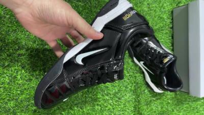 Nike Total 90 II IC Low-Tops Football Shoes - Black/White