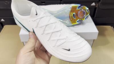 Nike Phantom GX 2 Elite FG Low-Tops Football Boots - White/Black/Jade