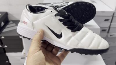 Nike Total 90 III TF Low-Tops Football Shoes - White/Black