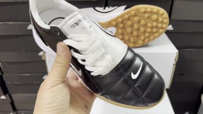 Nike Total 90 III TF Low-Tops Football Shoes - Black/White