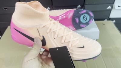 Nike Phantom Luna Elite NU FG High-Tops Football Boots - Pink/Black