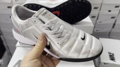 Nike Total 90 III TF Low-Tops Football Shoes - Silver/Black/Red