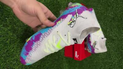 Puma Future 8 Ultimate FG Low-Tops Football Boots - White/Purple/Yellow/Blue