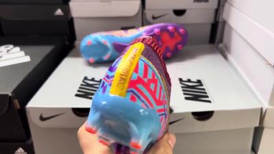 Nike Air Zoom Mercurial Vapor 15 Elite AG Low-Tops Football Boots - Red/Gold/Blue