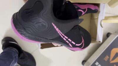 Nike Reactgato IC Low-Tops Football Shoes - Black/Pink