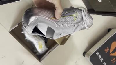 Nike Air Zoom Mercurial Vapor 15 Elite SG Low-Tops Football Boots - Silver/Gold