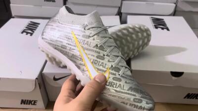 Nike Air Zoom Mercurial Vapor 15 Elite TF Low-Tops Football Shoes - Silver/Gold