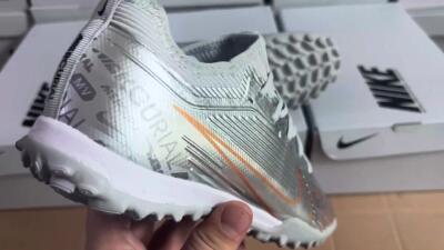 Nike Air Zoom Mercurial Vapor 15 Pro TF Low-Tops Football Shoes - Silver/Gold/Black