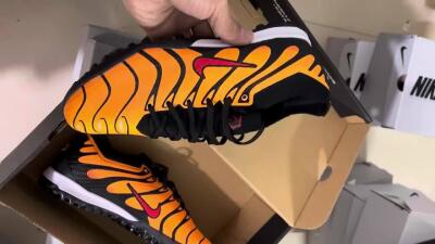 Nike Air Zoom Mercurial Vapor 15 Elite IC Low-Tops Football Shoes - Yellow/Black/Red