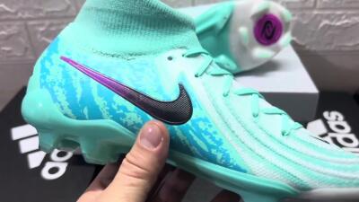 Nike Phantom Luna 2 Elite LV8 FG High-Tops Football Boots - Jade/Black/Purple