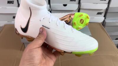 Nike Phantom Luna Elite NU FG High-Tops Football Boots - White/Black/Gold