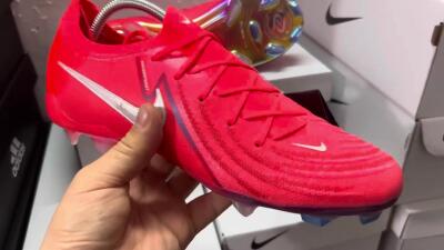 Nike Phantom Luna Elite FG Low-Tops Football Boots - Red/Blue/Gold