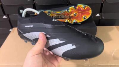 Adidas Predator Accuracy+ Laceless FG Low-Tops Football Boots - Black/Silver